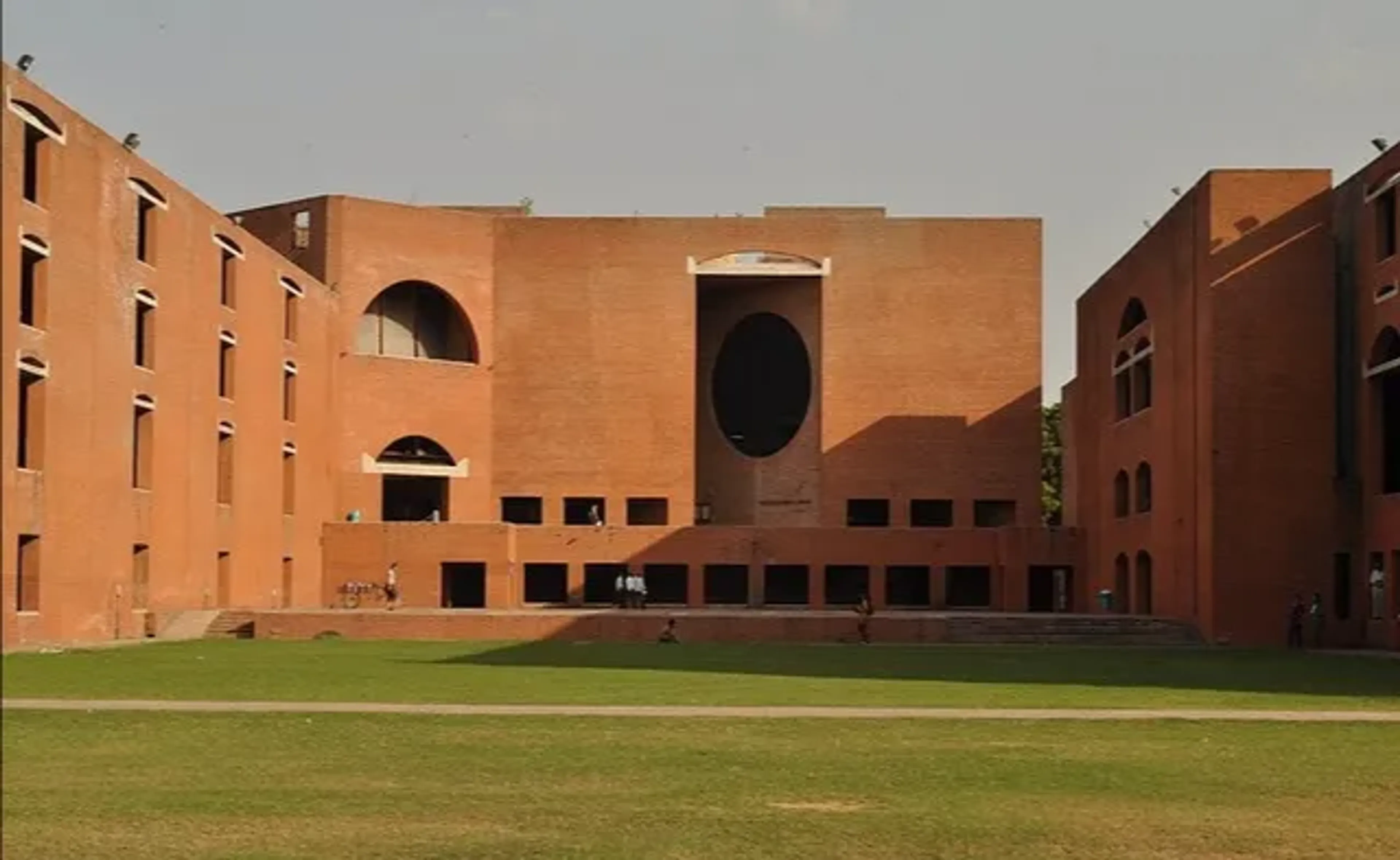 IIM Ahmedabad MBA