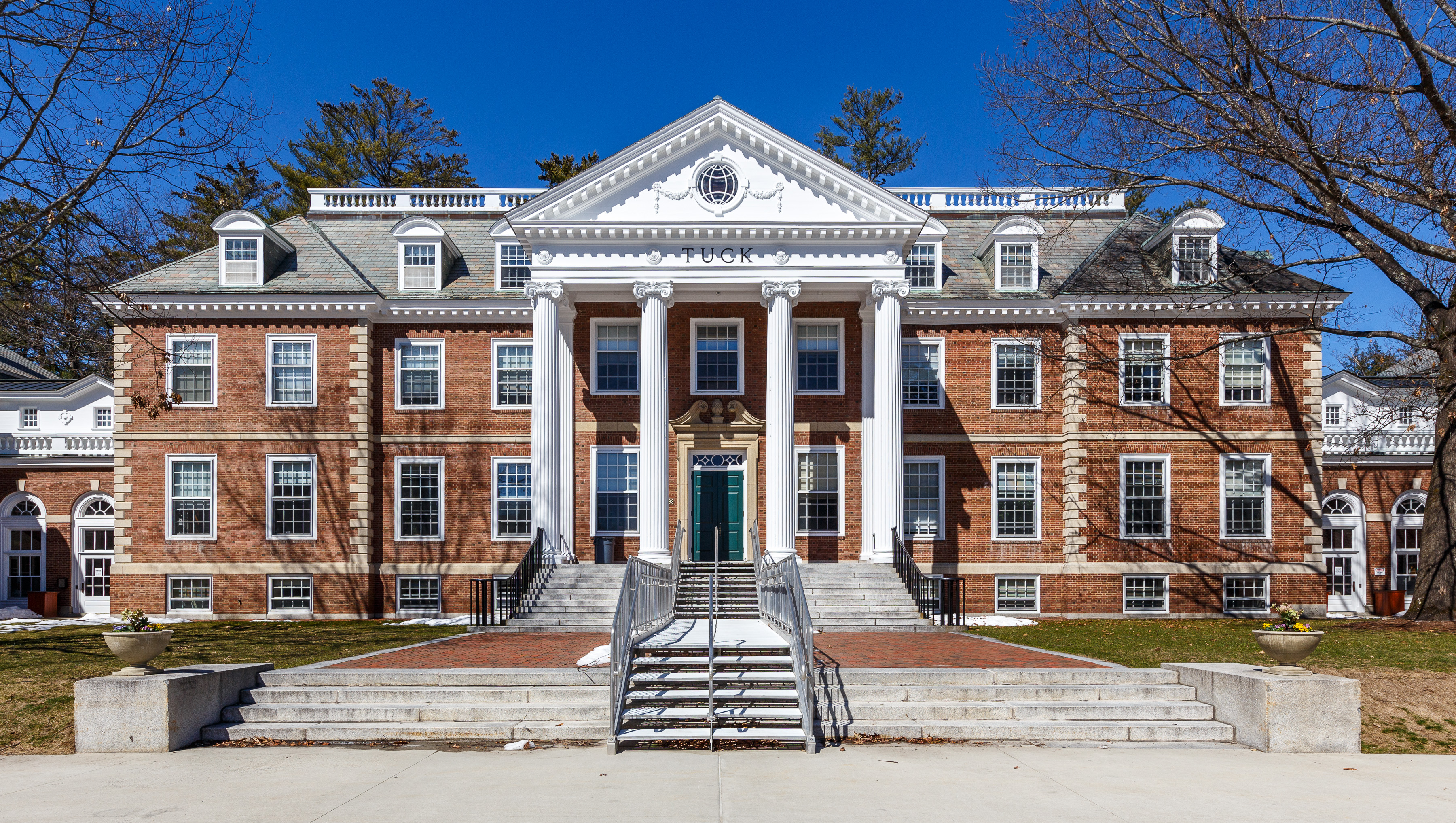 Dartmouth Tuck MBA